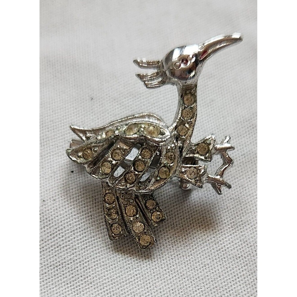 Bird Brooch With Rhinestones In Siver Metal 1 1/2"‎